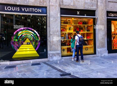 sobre louis vuitton|Louis Vuitton spain locations.